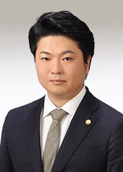 弁護士 田中 亮